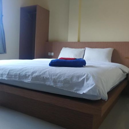 Hotel Mayang Sari 1 Jambi Exterior foto