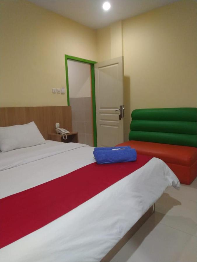 Hotel Mayang Sari 1 Jambi Exterior foto